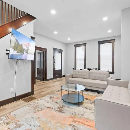 New Indy House - Near Lucas Oil Stadium & Downtown
